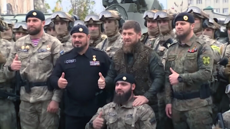 Expulsions par la France de tchétchènes vers la Russie : le Conseil d’État contourne la justice
