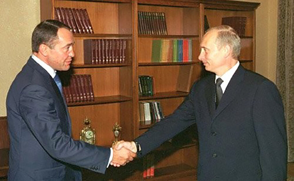 Lessine et Poutine en 2002 