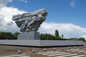 Sculpture de la Mère-Patrie à Naberejnyïé Tchelny, Tatarstan.