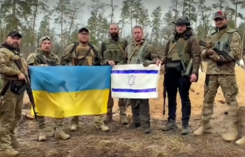 Volontaires israéliens au sein de l’armée ukrainienne, avril 2022. // Capture d’écran