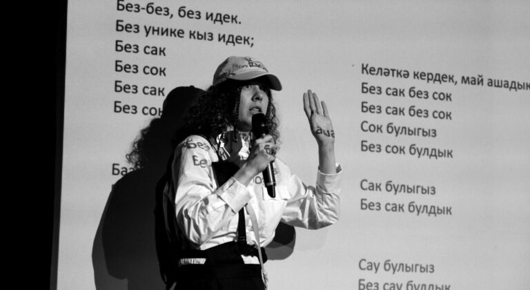 Retrouver sa langue perdue : discussion avec la poétesse tatare Dinara Rasuleva