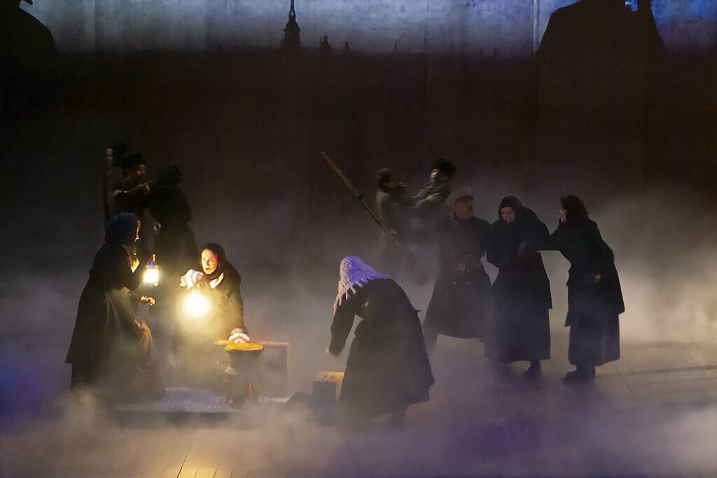« Ici sont les Dragons » : le nouveau spectacle d’Ariane Mnouchkine 2 mnouchkine3