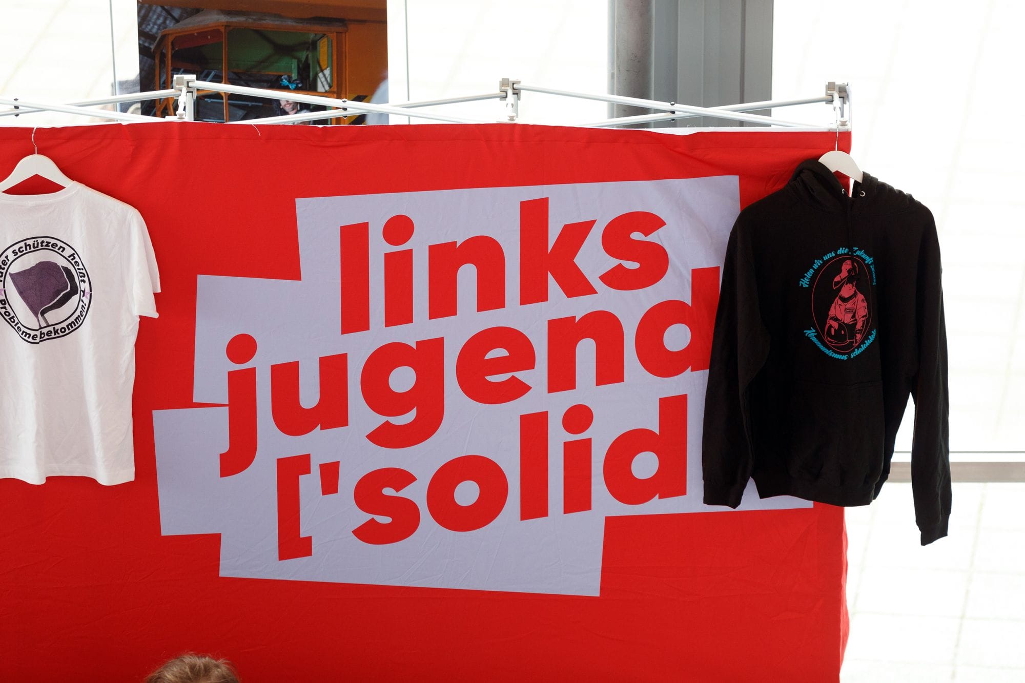L’essor des formations politiques extrémistes en Allemagne : un nouveau Munich ? 2 Congrès fédéral du parti Die Linke, stand de la Linksjugend. Erfurt, juin 2022